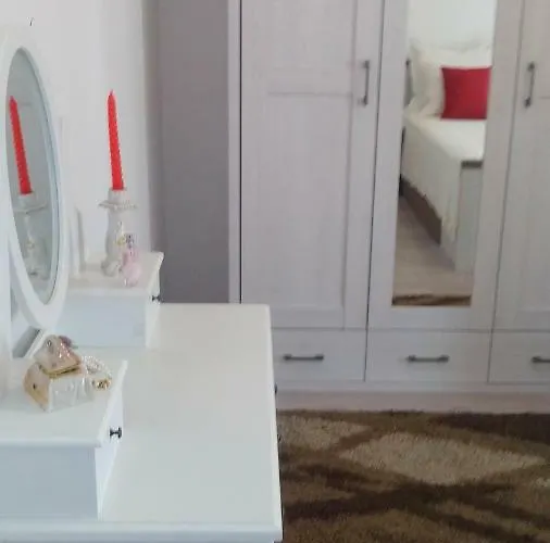 Blue Lagoon Τρογκίρ