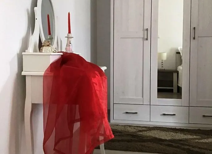 Blue Lagoon Τρογκίρ