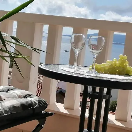 Blue Lagoon Apartman *