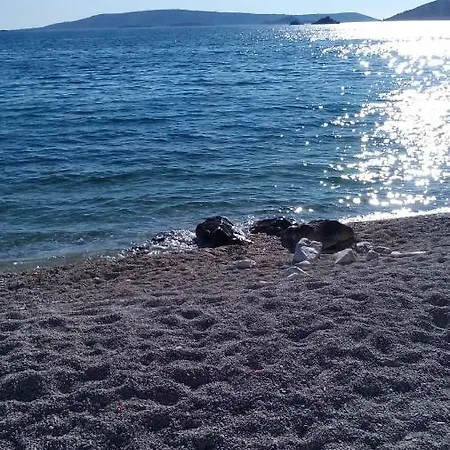 Blue Lagoon شقة تروغير